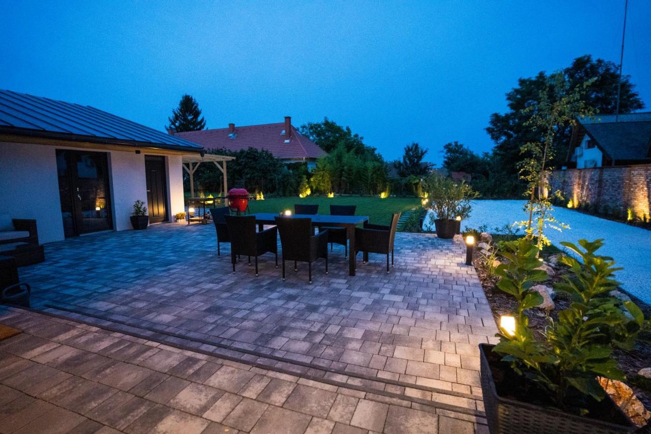 Naturart Vendeghaz Tiszafuered Exterior photo