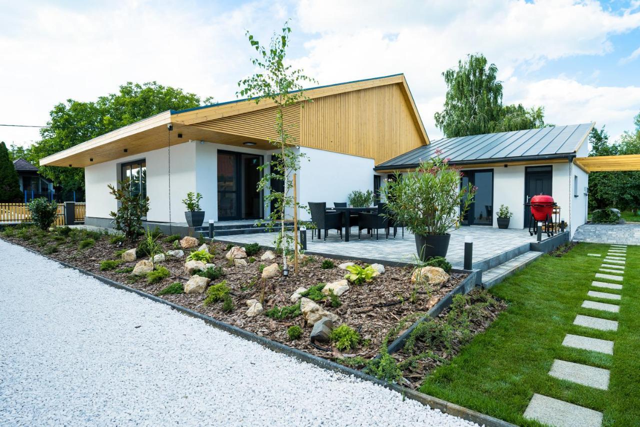 Naturart Vendeghaz Tiszafuered Exterior photo